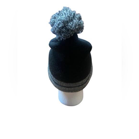 Carhartt beanie w/pom - Picture 3 of 4